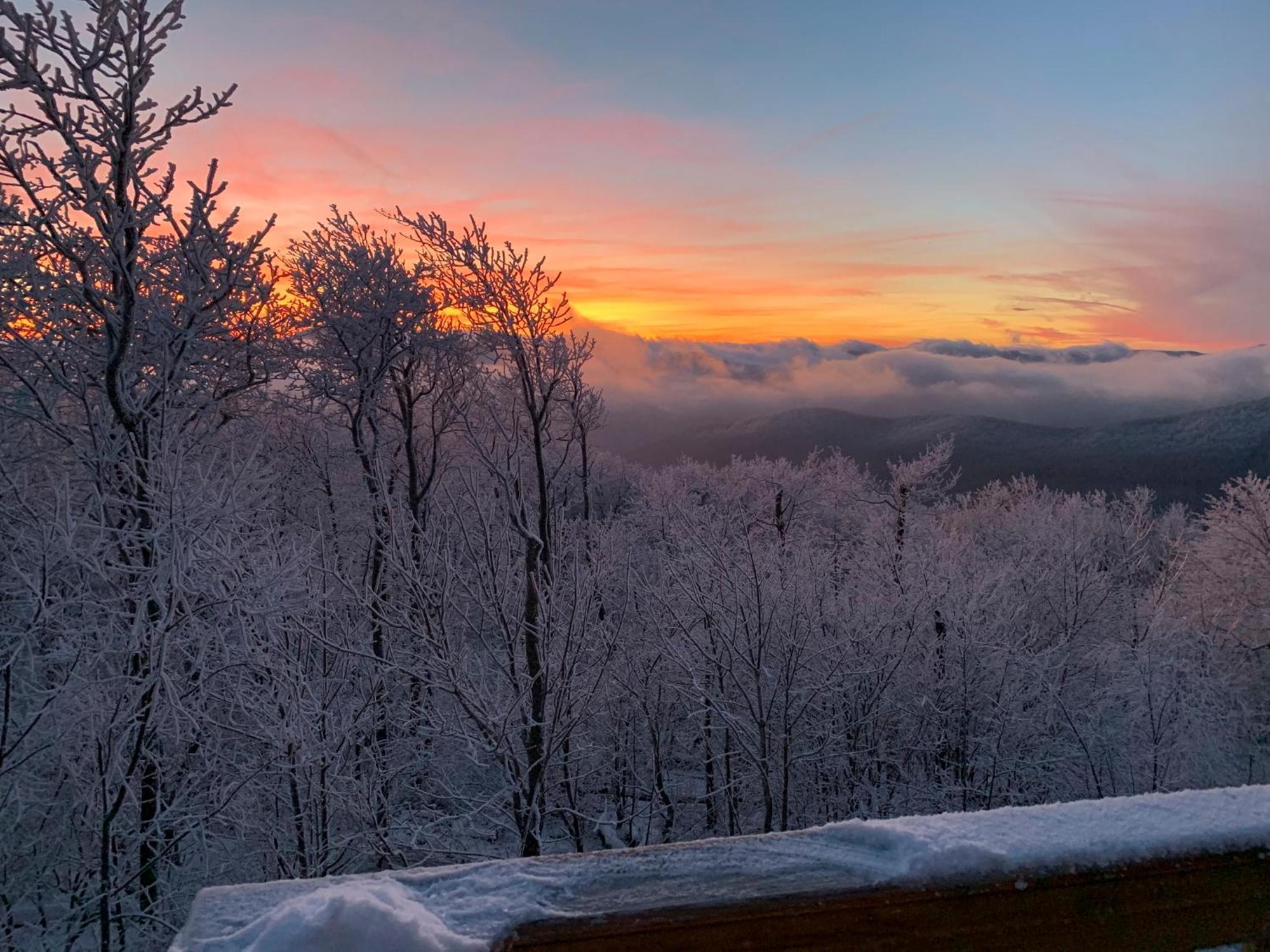 Above The Clouds Villa Западен Джеферсън Екстериор снимка